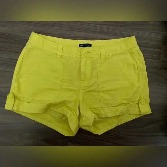 GAP women’s lime green shorties size 4 - Picture 1 of 5